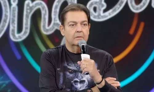 
          Imagem ilustrativa da imagem Faustão passa por tratamento intensivo após rejeição de órgão, diz família
          