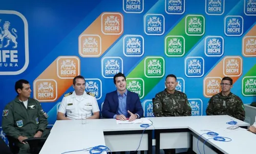 
          Imagem ilustrativa da imagem Forças Armadas homenageiam o Recife na festa de seus 487 Anos por céu, mar e terra
          