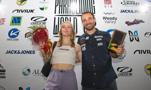 
          Imagem ilustrativa da imagem Franceses dominam mundial de parapente em Baixo Guandu
          