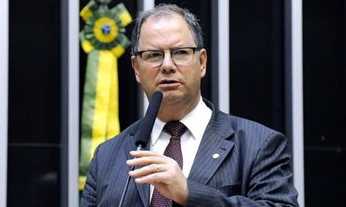 
          Imagem ilustrativa da imagem Frente critica Petrobras por pegar carona em pauta ambiental
          