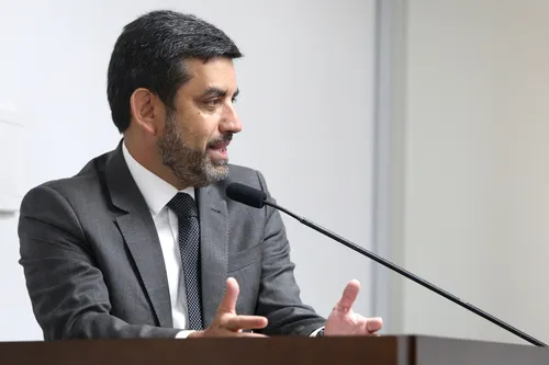 
          Imagem ilustrativa da imagem Furtos em unidades da Compesa comprometem abastecimento de água em Pernambuco
          