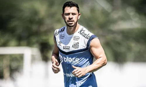 
          Imagem ilustrativa da imagem Giuliano, do Santos, defende a paralisação de jogos em meio à tragédia no RS
          