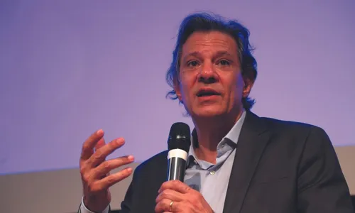 
          Imagem ilustrativa da imagem Haddad é coluna vertebral para que gastos sejam parcimoniosos
          