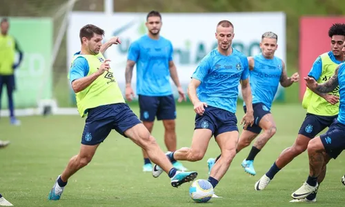 
          Imagem ilustrativa da imagem Grêmio vai a Salvador para enfrentar o Bahia na busca da liderança do Brasileirão
          