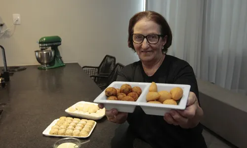 
          Imagem ilustrativa da imagem Idosos fazem cursos para aprender nova profissão
          