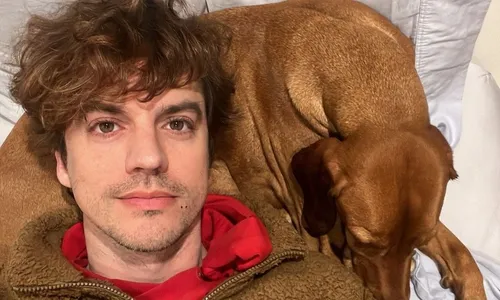 
          Imagem ilustrativa da imagem Irmão de Luciano Huck revela fuga e ameaça de morte no Brasil
          