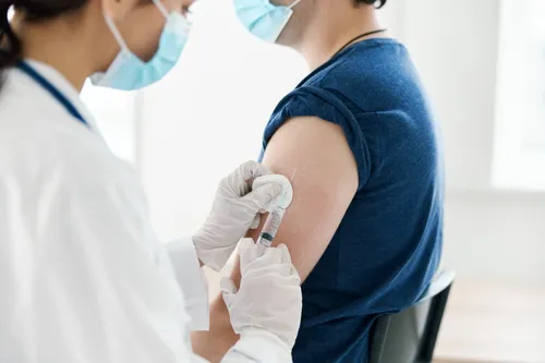 
          Imagem ilustrativa da imagem Jaboatão terá mutirão de vacinação contra gripe e Covid neste sábado (20)
          