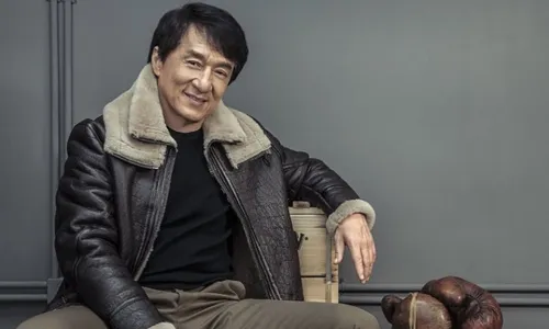 
          Imagem ilustrativa da imagem Jackie Chan celebra seu aniversário: 'Já tenho 70 anos?'
          