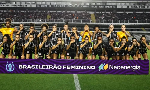
          Imagem ilustrativa da imagem Jogadoras protestam contra volta de técnico acusado de assédio ao Santos
          