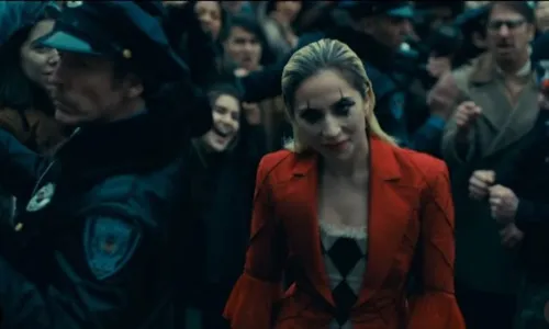 
          Imagem ilustrativa da imagem Lady Gaga aparece como Arlequina no primeiro trailer de "Coringa 2"
          
