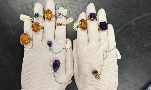 
          Imagem ilustrativa da imagem Leilão de joias na internet com lances a partir de R$ 260
          