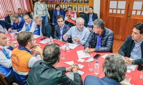 
          Imagem ilustrativa da imagem Lula sinaliza ajuda a empresas, reconstrução de casas e de estradas do RS
          