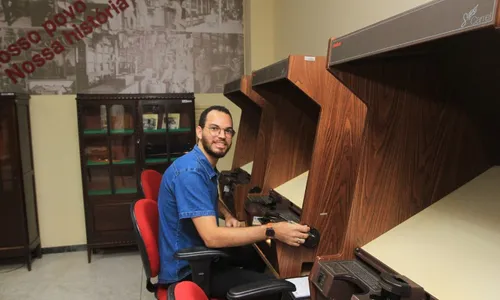 
          Imagem ilustrativa da imagem Mais de 30 mil livros nas bibliotecas
          