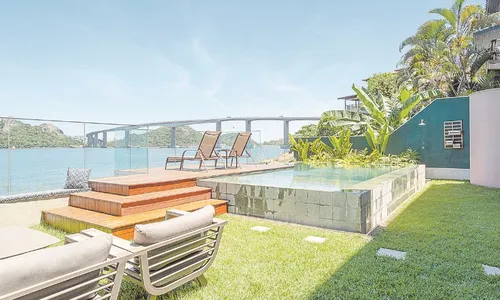 
          Imagem ilustrativa da imagem Mansões têm porta blindada e elevador no ES
          