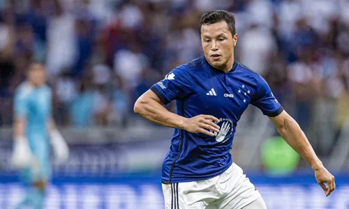 
          Imagem ilustrativa da imagem Marlon renova com Cruzeiro até 2026: 'Feliz e motivado para buscar grandes coisas'
          