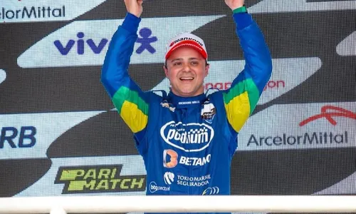 
          Imagem ilustrativa da imagem Massa abre processo para ser reconhecido como campeão da F1: 'Injustiça histórica'
          