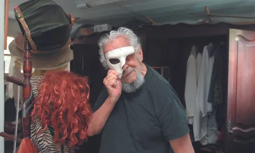 
          Imagem ilustrativa da imagem “Me casei em um programa de TV dos Estados Unidos”, diz ator
          