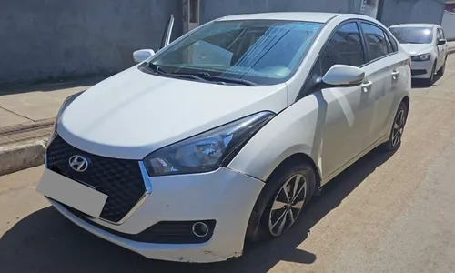 
          Imagem ilustrativa da imagem Motorista quase provoca acidente durante perseguição em rodovia do ES. Veja vídeo
          