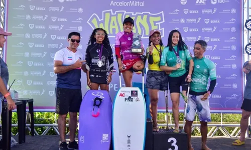 
          Imagem ilustrativa da imagem Mundial de Bodyboarding movimenta a praia de Jacaraípe
          