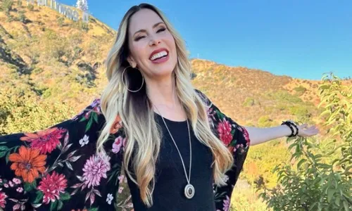 
          Imagem ilustrativa da imagem Nãna Shara grava clássico gospel
          