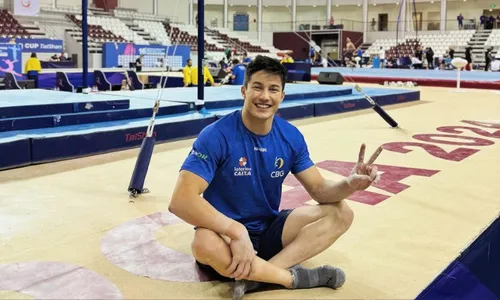 
          Imagem ilustrativa da imagem Nory ganha o bronze na barra fixa na Copa Mundo de Doha, mas não leva vaga olímpica
          