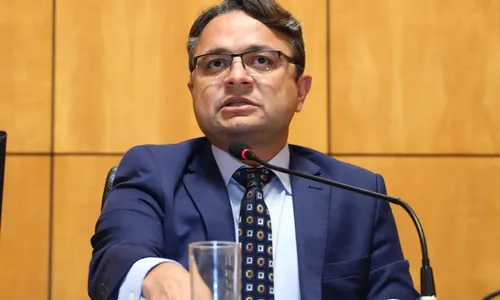 
          Imagem ilustrativa da imagem Novos desenhos na Serra
          