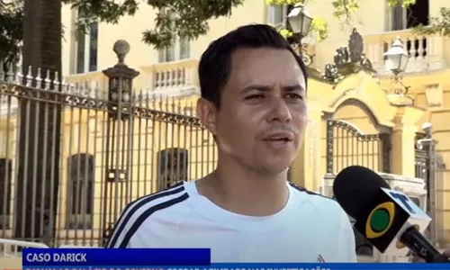 
          Imagem ilustrativa da imagem Pai de atleta do Sport cobra respostas e reconstituição de cena do crime
          