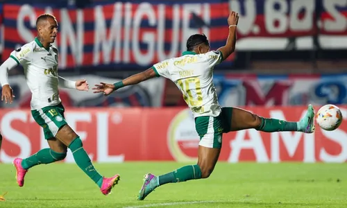 
          Imagem ilustrativa da imagem Palmeiras faz jogo preguiçoso, mas arranca empate com San Lorenzo na Libertadores
          