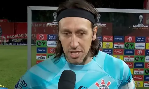 
          Imagem ilustrativa da imagem Paulinho cobra Corinthians por vitória e Cássio desabafa: 'É melhor eu sair'
          