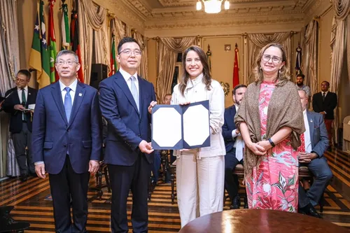 
          Imagem ilustrativa da imagem Pernambuco firma acordos de cooperação técnica com província chinesa de Sichuan
          