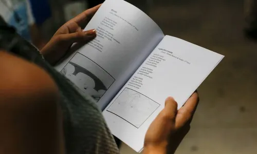 
          Imagem ilustrativa da imagem Pernambuco investe R$ 35 milhões em professores e cria Bônus Livro de R$ 1 mil
          