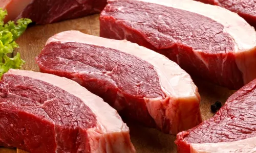 
          Imagem ilustrativa da imagem Picanha e camarão terão alívio de imposto mesmo fora da cesta básica, diz governo
          