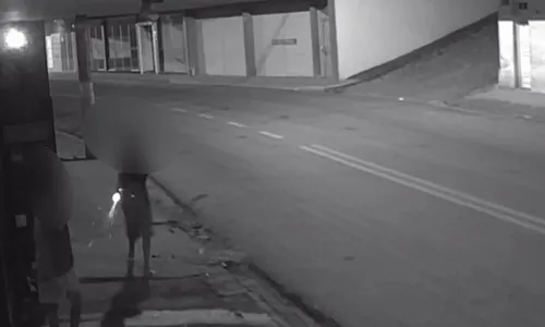 
          Imagem ilustrativa da imagem Polícia investiga tentativa de homicídio e vítima diz que amigo testava arma
          