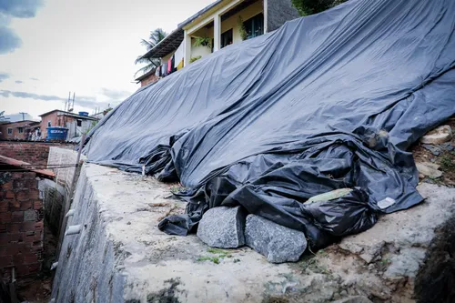 
          Imagem ilustrativa da imagem Prefeitura faz balanço de chuvas no Recife e explica estágio de atenção
          