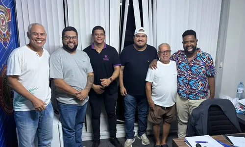 
          Imagem ilustrativa da imagem Presidente da Liga das Escolas de Samba do Grupo Especial de Vitória é reeleito
          