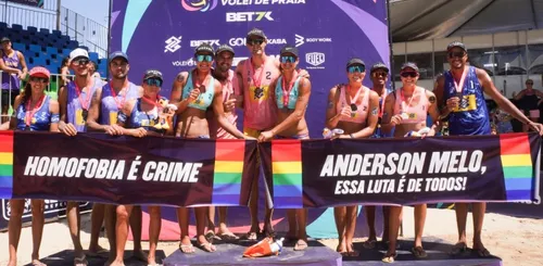 
          Imagem ilustrativa da imagem Protestos contra homofobia marcam final do Circuito Brasileiro de Vôlei de Praia
          