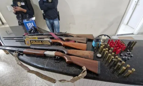 
          Imagem ilustrativa da imagem Quatro suspeitos são presos durante ação da polícia em Linhares
          