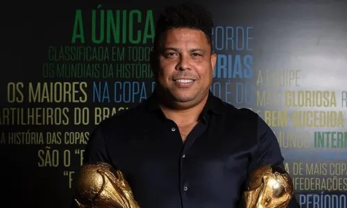 
          Imagem ilustrativa da imagem Ronaldo monta seleção ideal com Pelé, Messi e CR7 e diz ser fã de Bellingham
          