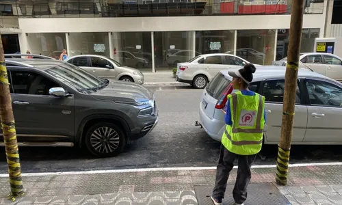 
          Imagem ilustrativa da imagem Rotativo volta a ser cobrado em Guarapari
          