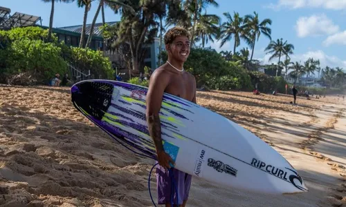 
          Imagem ilustrativa da imagem Samuel Pupo avança às oitavas de final na etapa de Bells Beach
          