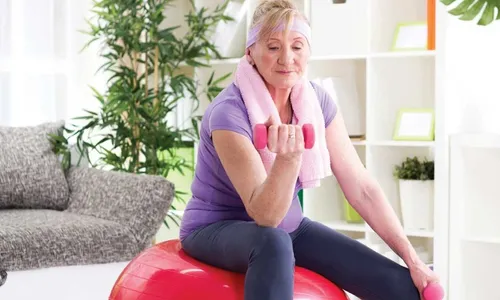 
          Imagem ilustrativa da imagem Sarcopenia: médica explica doença que causa perda de músculos
          