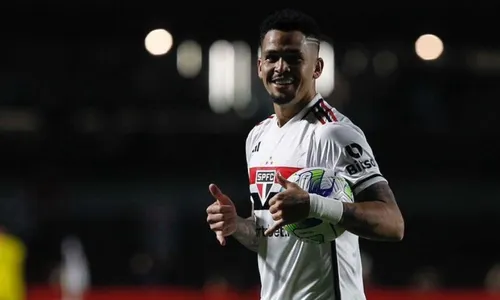 
          Imagem ilustrativa da imagem Sob olhar de Zubeldía, Luciano valoriza vitória do São Paulo
          