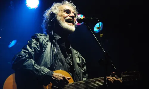 
          Imagem ilustrativa da imagem Sucessos de Renato Teixeira em hotel nas montanhas
          