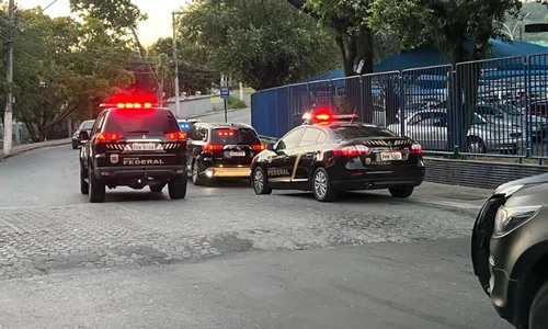 
          Imagem ilustrativa da imagem Suspeitos de integrar a maior facção criminosa do RJ são alvos de operação no ES
          
