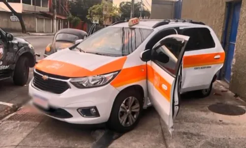 
          Imagem ilustrativa da imagem Taxista e dois passageiros são sequestrados e feitos reféns em Vitória
          