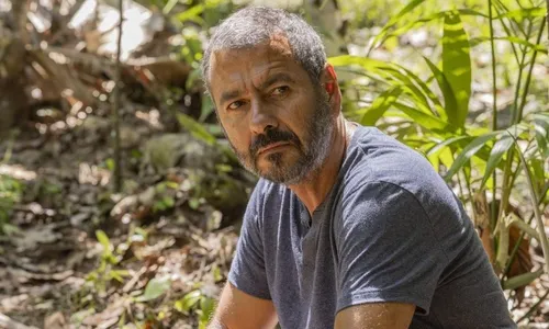 
          Imagem ilustrativa da imagem "Tem gente que esculacha", diz Marcos Palmeira sobre haters nas redes sociais
          