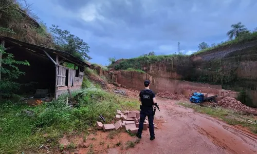 
          Imagem ilustrativa da imagem Trabalhadores de pedreira clandestina no RS recebiam crack como pagamento
          