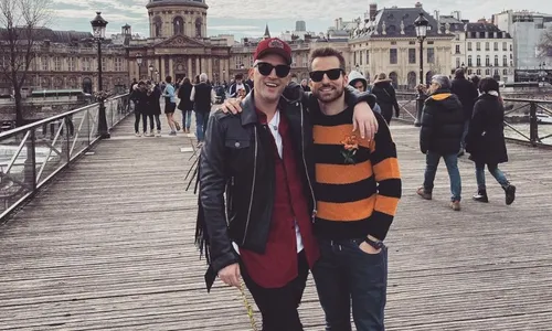 
          Imagem ilustrativa da imagem Três anos sem Paulo Gustavo: Thales Bretas publica homenagem ao humorista
          