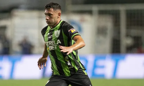 
          Imagem ilustrativa da imagem Vasco corre atrás de um volante
          