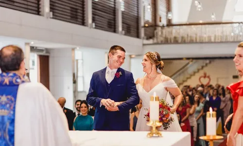 
          Imagem ilustrativa da imagem Vida nova após AVC: “A Anna veio para virar uma página nas nossas vidas”
          